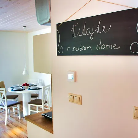 Pod Lipou - And 2 Apartament